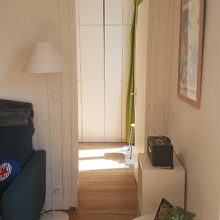 2 Pieces A Montmatre Apartman *