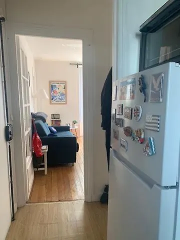 2 Pieces A Montmatre Apartment *