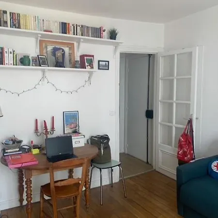 2 Pieces A Montmatre * Parijs