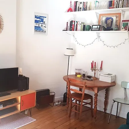 2 Pieces A Montmatre * Parijs