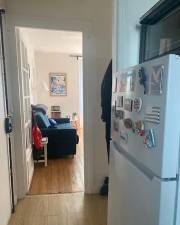 2 Pieces A Montmatre Apartment *